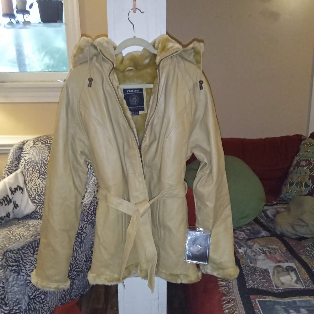 Vadducci Leather Jacket with Faux Fur Lining